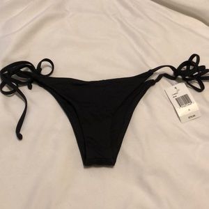 Frankie’s Bikinis Cheeky Bottom